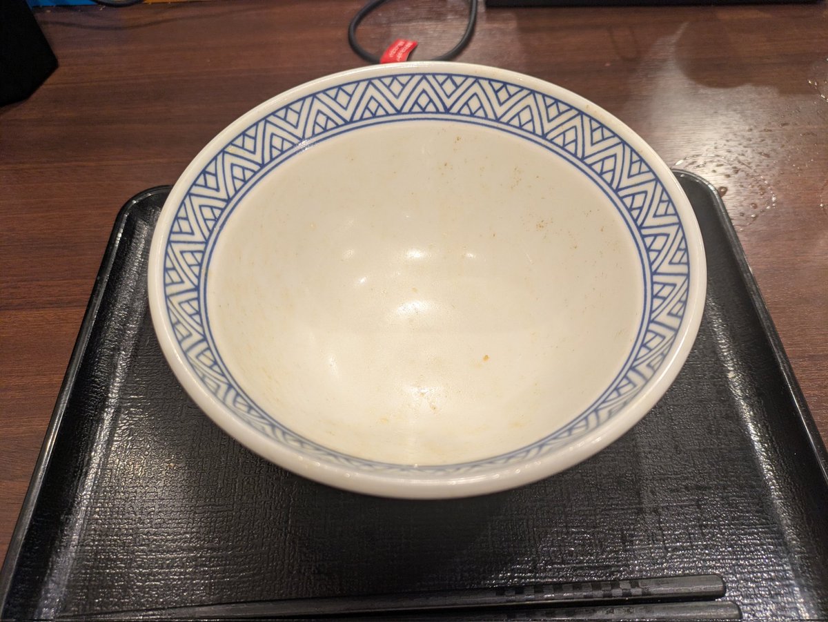 oinasan0173's tweet photo. 何度食べても、牛丼は美味い。
#吉野家 #牛丼 #朝食 #Beefbowl #大盛 https://t.co/AVldBeiRVa