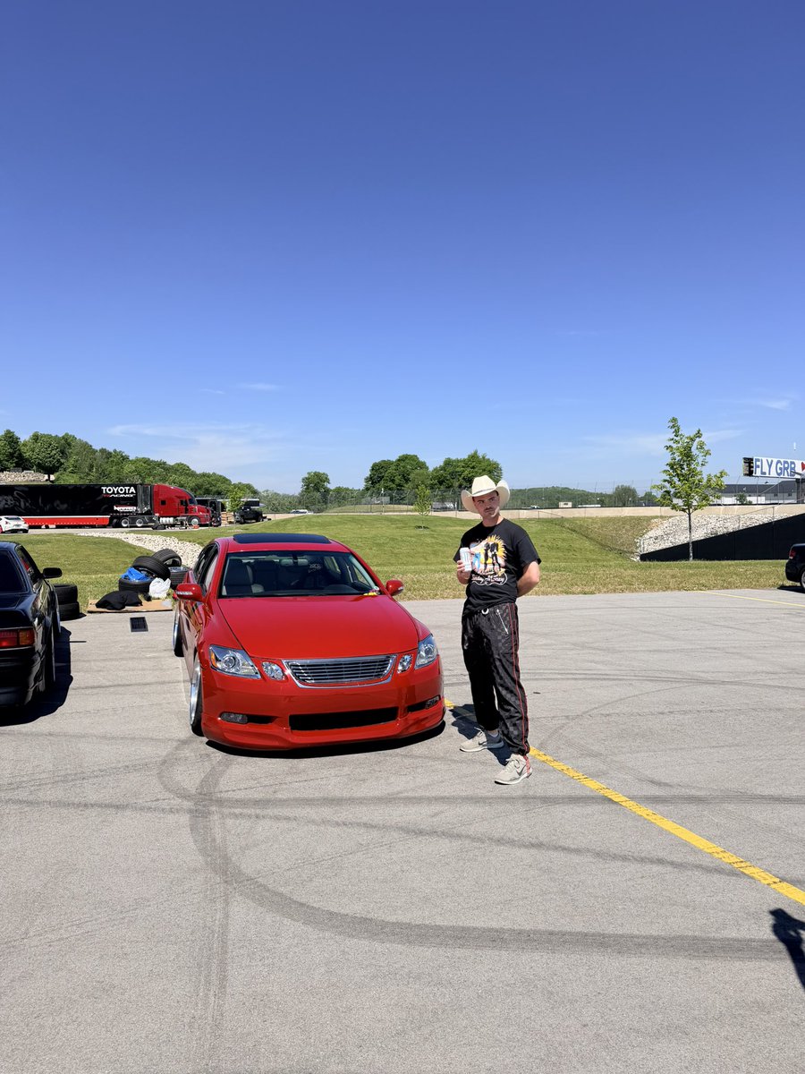 NickGalluzz0's tweet photo. Build, race, break, repeat 😈 or whatever https://t.co/hNJbnpFDnI