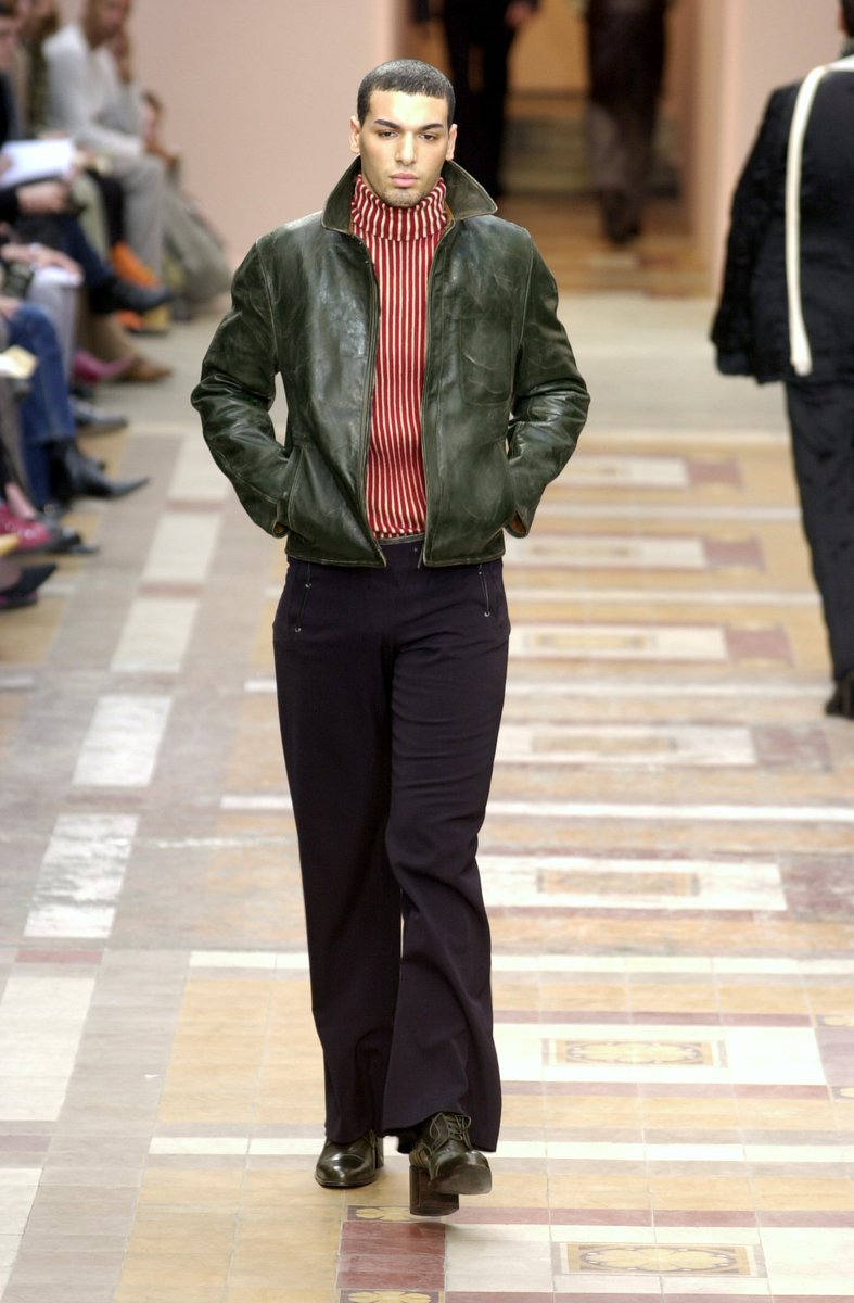 ryvnlovve's tweet photo. Jean Paul Gaultier Mens F/W 2001 https://t.co/3tWNxaUYmF