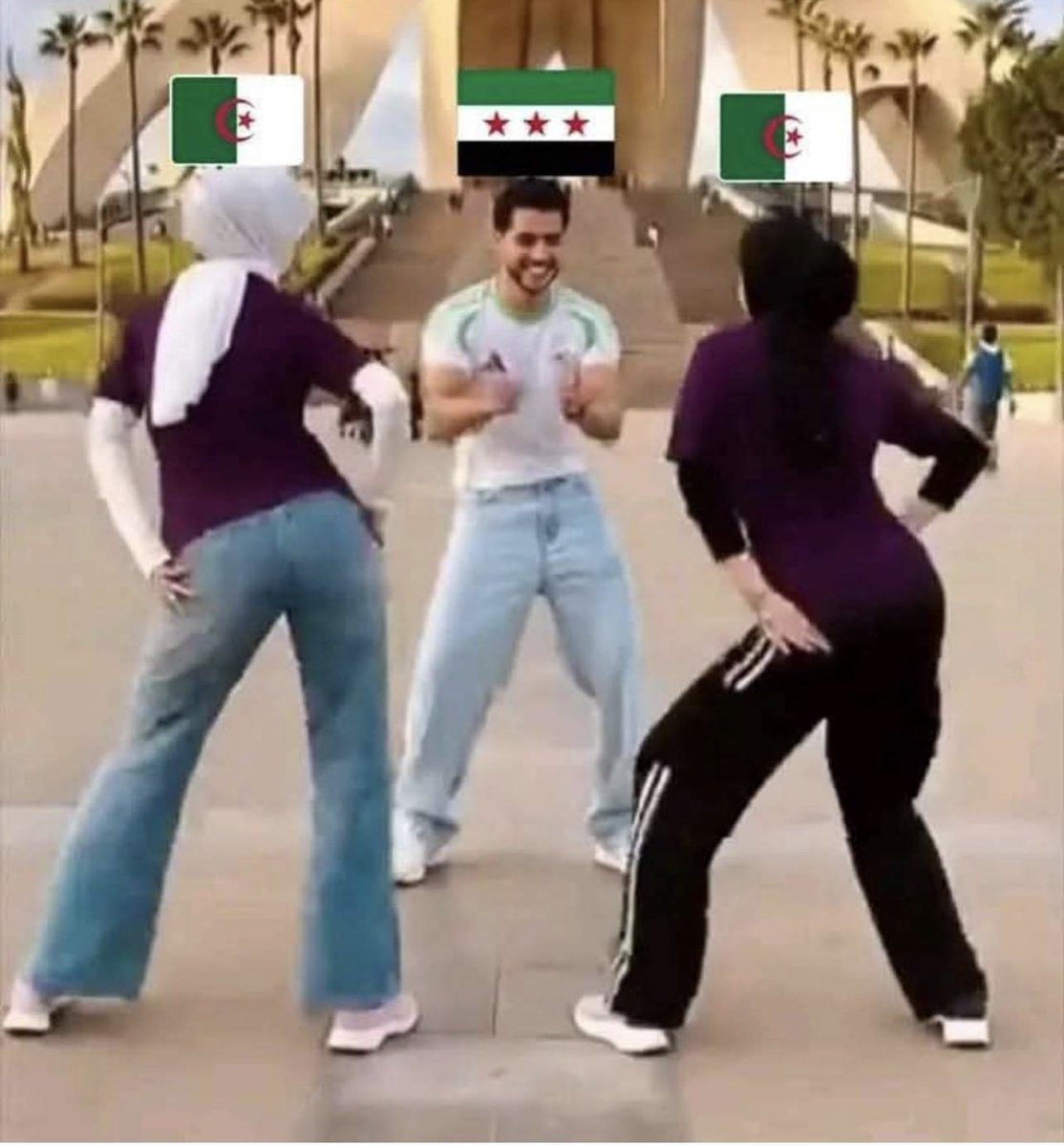 Hash_Fann's tweet photo. @AYOUB933475513 @M1Keeper شوف شكون يهضر على السياحة 😂😂 جاكم سوري قريب تاكلوه .. يلاه دوووووري https://t.co/T6BFWJHcYt