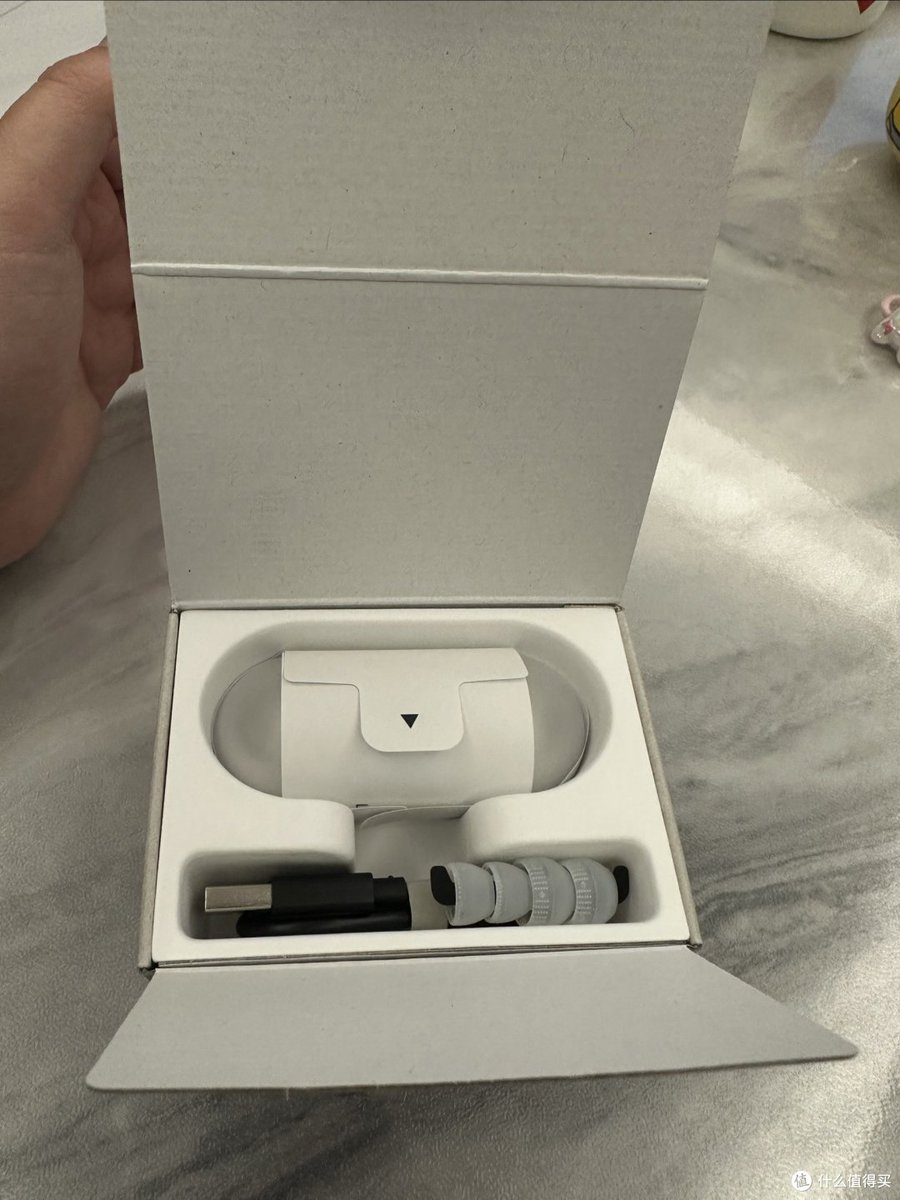 SisCheer's tweet photo. Just unboxed my new wireless earbuds—sound quality is chef’s kiss! The unboxing thrill never gets old https://t.co/N7qsqcwPyr