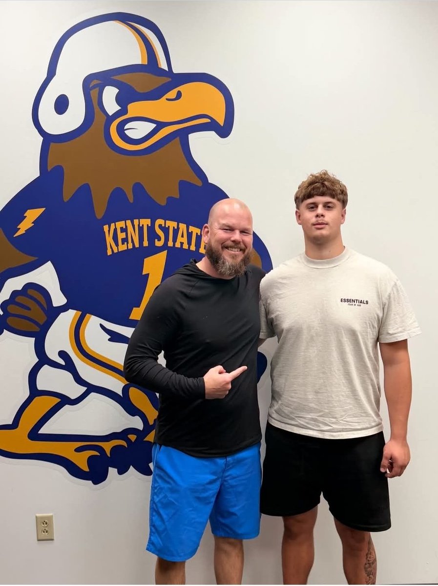CoachLuke777's tweet photo. Congrats to Coal Grove HS 2027 O-lineman @AHankins86288 (6-5 275) on earning an offer to Kent State Univ! Big, strong, tough young man with tremendous upside!
#GOGROVE
@AllenTrieu @Mark__Porter
@CGFootball1 @KentStFootball
@coachmacarney @Coach_Stad @CoachCPatt @_CoachHailey https://t.co/gjDpUkLweL