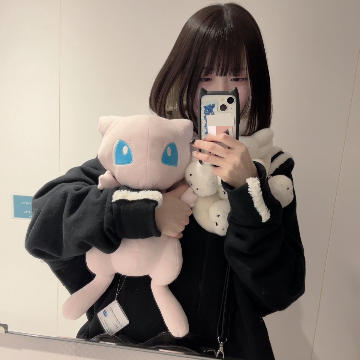 みごん tweet media