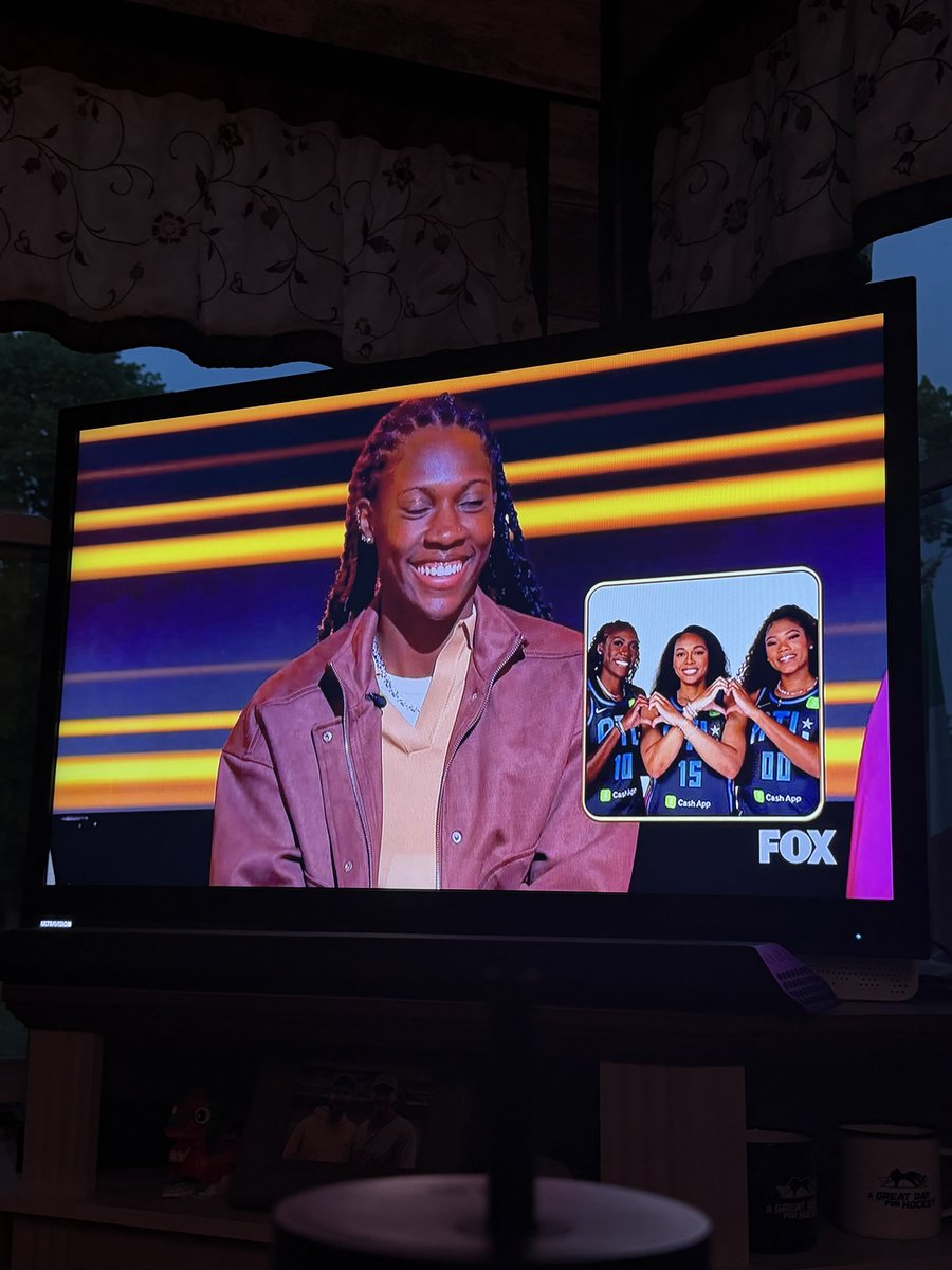 TrickyFever22's tweet photo. Not players from the @AtlantaDream being on the 1% show 😂😭

@Graytness_15 @howard_rhyne  @nazhillmon https://t.co/oi4xYNOXAk