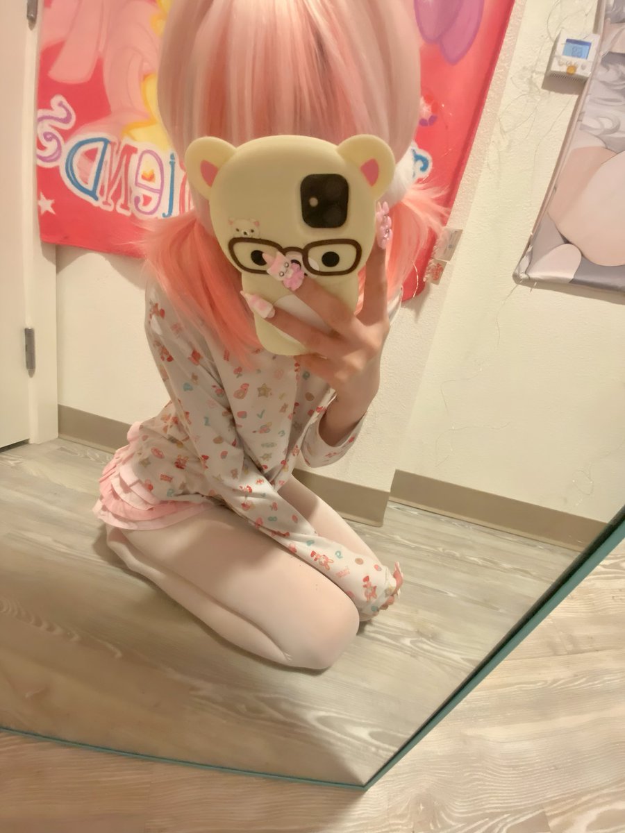 evilcatannie's tweet photo. Hi text me #ageplayer #egirl #seller #cnc https://t.co/wJ3VDyiKQA