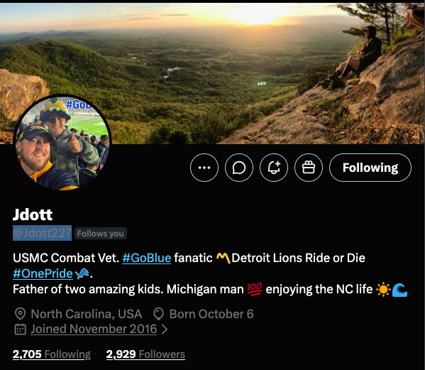 JayJosephVet's tweet photo. Join these 4 United States Veterans in assisting them as they build a foundation

@TexansForPerla USAF Vet

@K_Bowden US Army Vet

@Jdott227 USMC Vet

@1general93 US Navy Vet

Do you have a spot for them and meet some great new friends? https://t.co/xEVdTLynOL