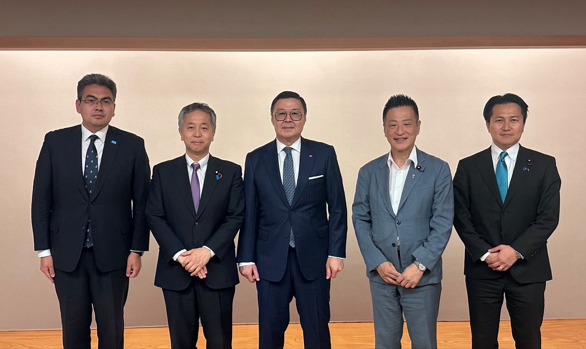YBK_KZ's tweet photo. 与党連立の一角を担う日本維新の会の国際局長・参議院議員の金子道仁先生 (@kanekomichihito)、衆議院議員の伊東信久先生 (ito_nobuhisa)、岩谷良平先生(@Iwatani_Ryohei)とお会いし、カザフスタンと日本の政治対話のさらなる強化について意見交換を行いました。
@osaka_ishin https://t.co/fTF9aX1hlS