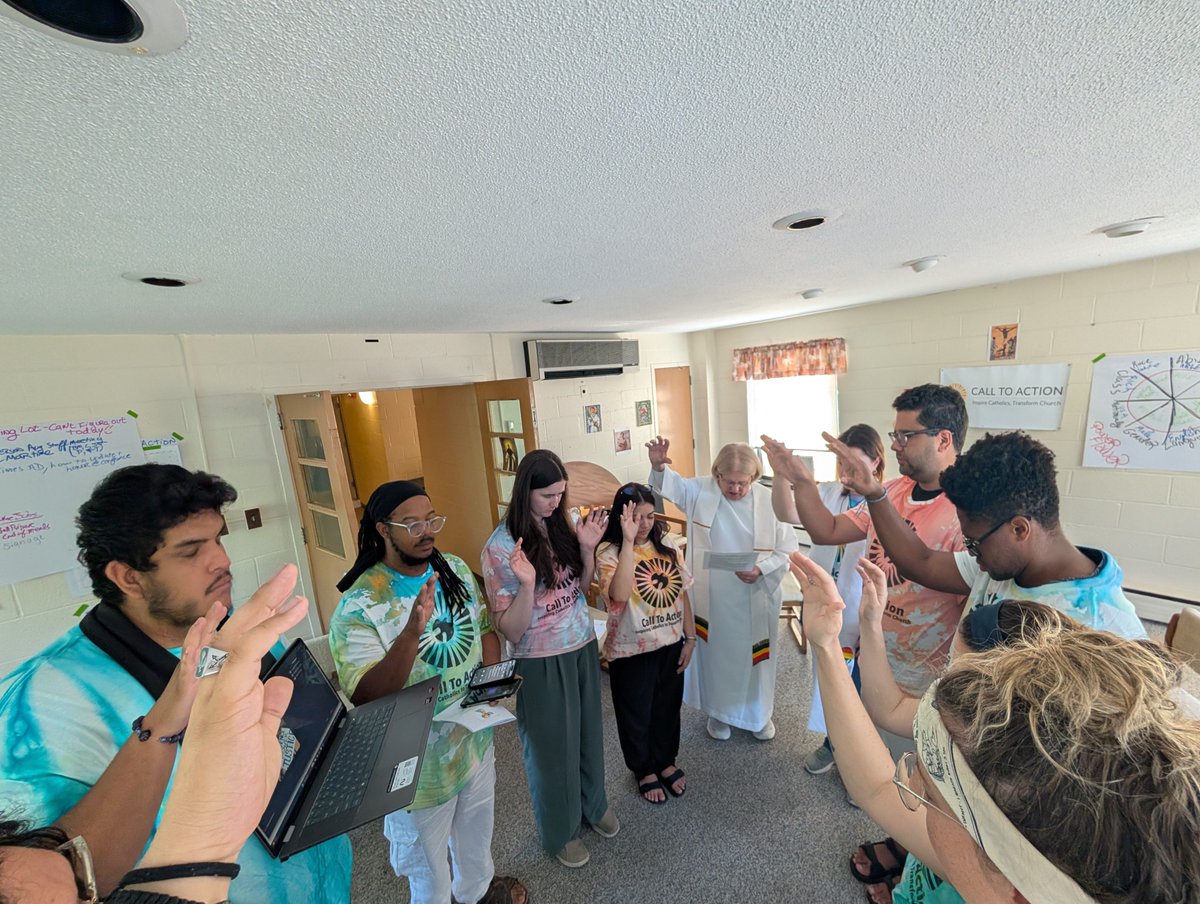 CTACatholics's tweet photo. Sundays are for Liberated Liturgies https://t.co/Kkj34Tu3u3