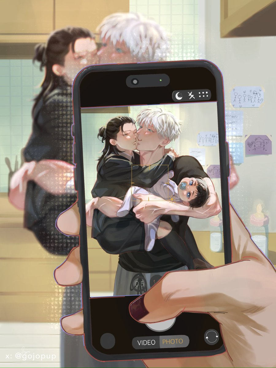 ashbrownpatate's tweet photo. #wholehousemadAU 

suguru's latest socmed post: 

"natsu-chan doesn't like being reminded that his 'baby of the family' status was temporary~

anyway, look at the love of my life with our littlest ones🤍"

(art by @/gojopup) https://t.co/DiMzxbJ7gL