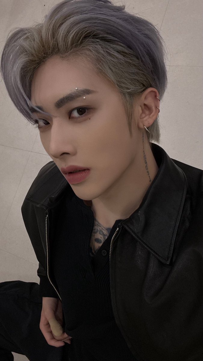 AND2BLE_RICKY's tweet photo. 이마 하이 https://t.co/fyB9tsetUG