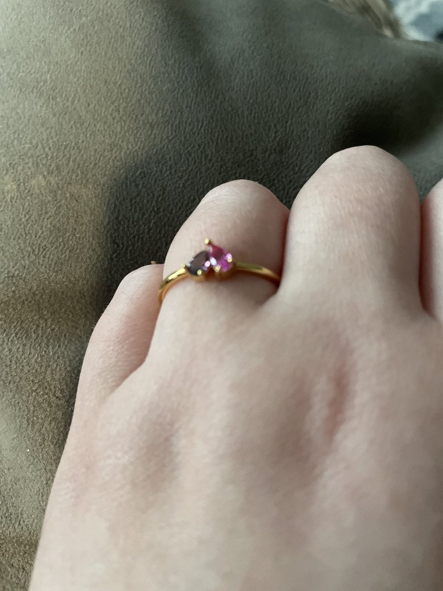 Candyred808's tweet photo. Got matching rings with my best friend of our birthstones 😭🩷💜 I can’t express how grateful I am to you @StarSuccs I love you 🩵 https://t.co/M7mbkrYwuO