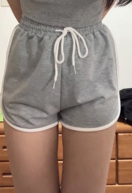 DerrenSamuels's tweet photo. 男の娘の部屋着でおっきくなっちゃう人は正直に教えてください笑 https://t.co/WrS9z7oOcK