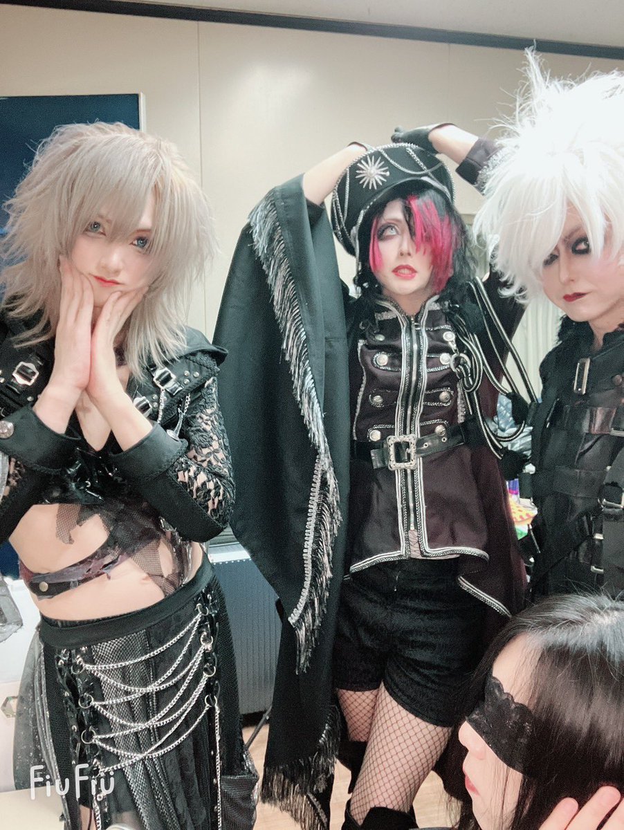 BlacK_TeaR_info's tweet photo. 2026年6月7日(日)
KANSAI ROCK SUMMIT
お疲れ様でした🙇‍♂️

SET LIST🎤
1.快楽FOREVER
2.飴と鞭
3.Mottö
4.HATE
5.Dirty Dance

NEXT LIVE🎸
2026年6月21日(日)
CLUB  MERCURY
BlacK TeaR 9周年ONEMAN
当日は￥500円！！
🎫 https://t.co/QCeWq6bxpi
※チケットご購入で撮影券付き

お待ちしております🙇‍♀️ https://t.co/lt1GUIrbm0