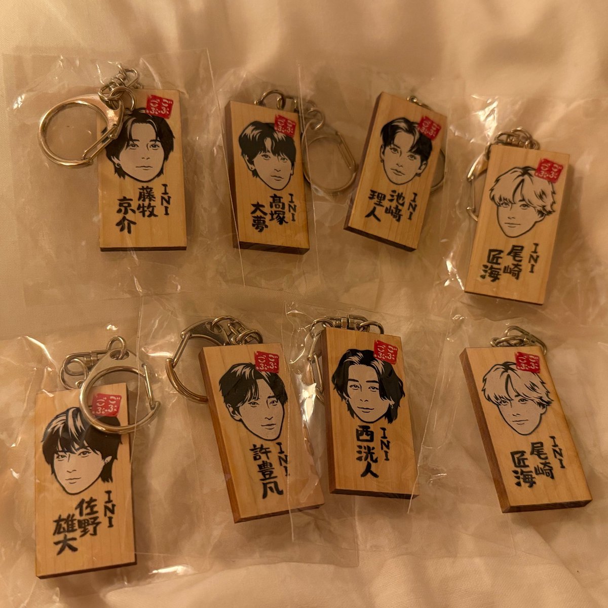 mooo951015's tweet photo. 雨だったけどとーーっても楽しかった！！！！

前日も必死になって買取させて貰ったりで集めることできました😊ありがとうございました！
INIがいる現場は売り切れがホントに早いよね？！笑凄いよMINI！
沢山のMINIがDISH//の時に戻って来てくれて、良かったね〜って話してて嬉しくなった✌️ https://t.co/KeaJNX7OUl