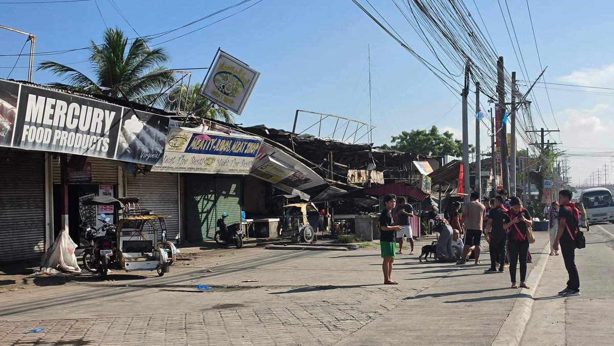 PhilstarNews's tweet photo. QUAKE DAMAGE REPORTED IN GENSAN

Photos from General Santos City show damaged buildings and shuttered establishments after a magnitude 7.8 earthquake struck the area on Monday morning, June 8.

The tremor also triggered a widespread power outage, while local authorities suspended classes and government work and urged residents to remain alert for possible aftershocks.

📸 PIA SarGen/Facebook