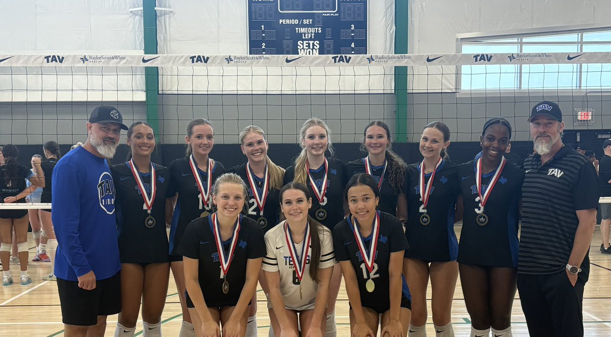 ZoeyWilliams28's tweet photo. All Star Challenge- Gold Bracket and 1st place champs in the 17 division 🎉 
#TAB16Blue
@TAVVolleyball @WERaiderVball @PrepDig @PDTexas https://t.co/UtbqlZXNgx