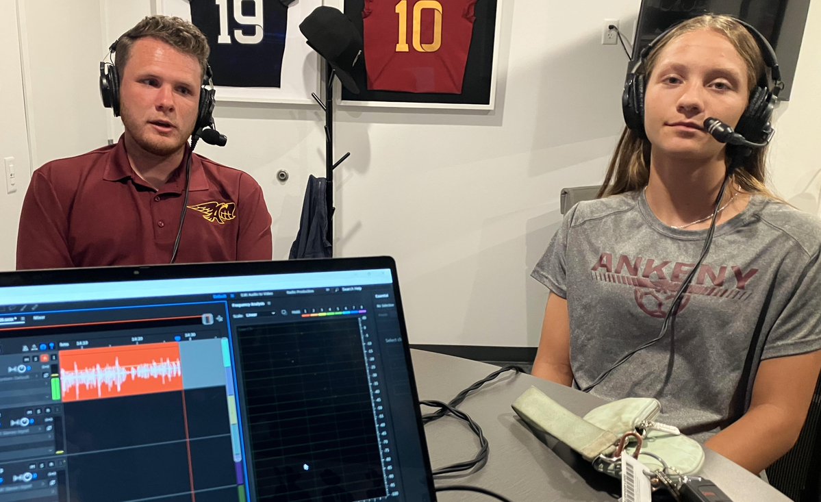 AnkenyFanatic's tweet photo. In the @AnkenyFanatic weekly podcast sponsored by Legacy Realty of Iowa &amp; @AnkenyRevive, @danmholm previews the Jag-Hawk 3A quarterfinal game with coach Gavin Mason &amp; @isabelhsquires of @Hawkette_Soccer &amp; coach Chris Allen &amp; @MadyPostma of @ACHSJagsSoccer: https://t.co/9BP7w3xFlx https://t.co/eBdiIt2A51