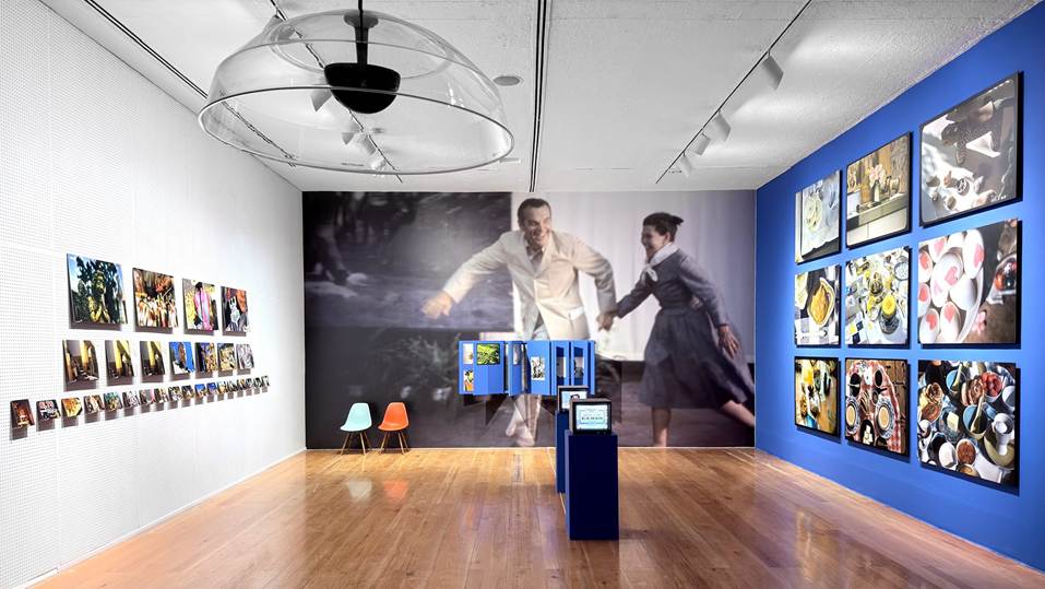 3erSector's tweet photo. 🎨 ¿Sabías que detrás de algunas de las piezas de diseño más influyentes del siglo XX hay una historia mucho más grande que las famosas sillas Eames?

📸 Cine, fotografía, juguetes, arquitectura y creatividad se unen en la primera gran retrospectiva de Charles & Ray Eames en México, presentada en MARCO. La muestra reúne más de 200 piezas y estará abierta hasta febrero de 2027.

Descubre por qué su legado sigue inspirando al mundo.

👉 https://t.co/QaHvVj1IQW

#Arte #Diseño #MARCO #CharlesEames #RayEames #Monterrey

@MuseoMARCO