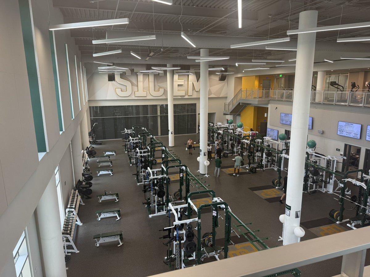 ChorakMason's tweet photo. Had a great visit and camp at Baylor this weekend great to meet @AustinWoods50 and the rest of the staff at Baylor, thank you for having me!!
@coachaustin_64 @CoachMMartinez @Coach_Landgren @CoachK_BusterFB @BrandonHuffman @Rivals @247Sports https://t.co/TOlUtELqVg