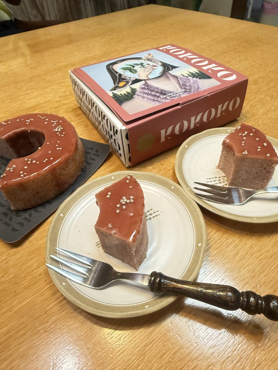 Jin__choco's tweet photo. 最近嬉しいいただきものが
重なりテンション⤴️😄🍪✨

でも食べ過ぎ注意しないと⚠️💦
食べなくても痩せない
食べるとすぐ反映されるお年頃😂 https://t.co/anSP0UWKR0
