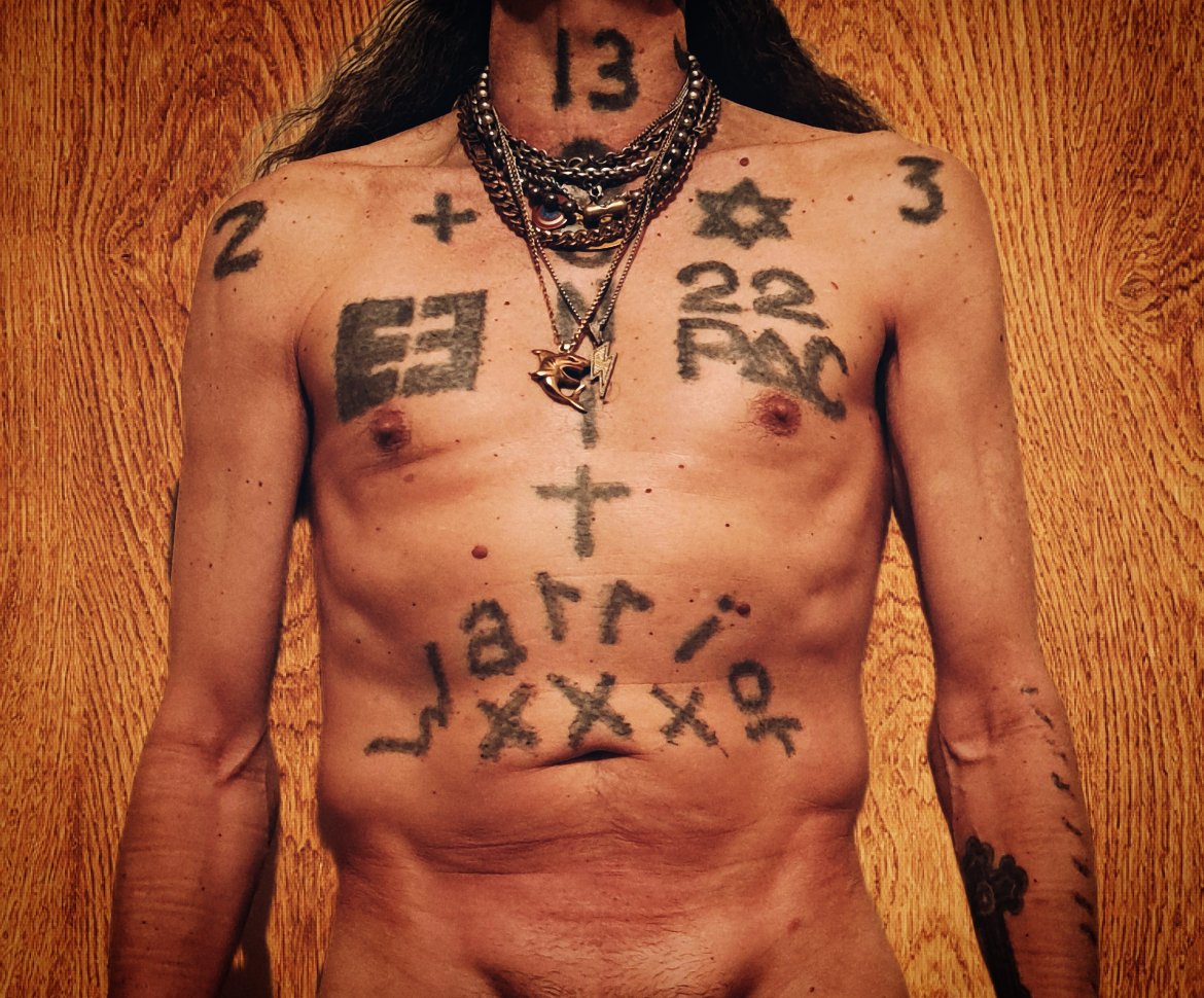 GodKingEric's tweet photo. @GodKingEric '$ #inked job that I did myself with only one inked #needle holding in my #hand #looking at #me infront of my #mirror.. it took me 11 hours to finish the #job. https://t.co/tQUB198sns