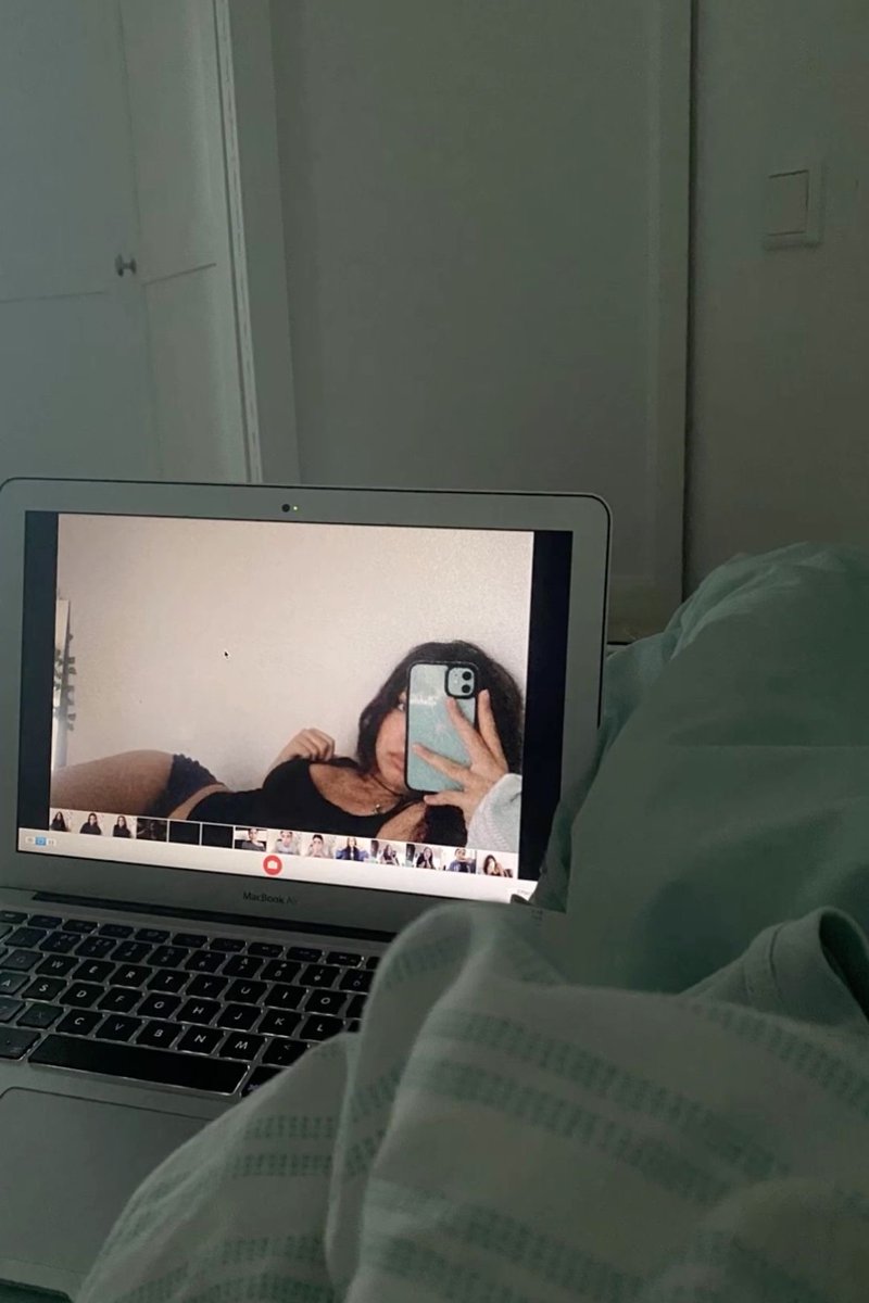 strxcer's tweet photo. mm hello lovers. https://t.co/ZZ2Rirlcxs