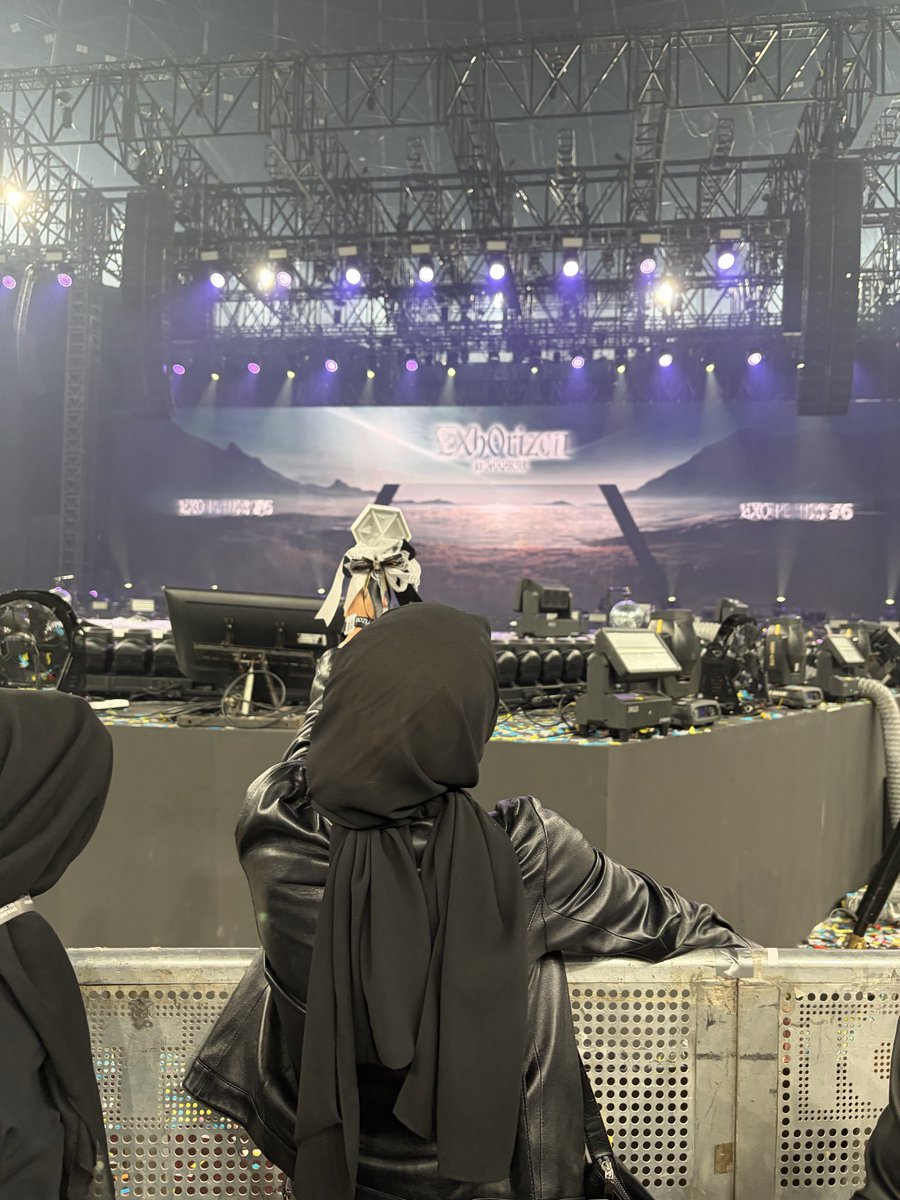 Lyssaaja's tweet photo. Had so much fun meeting EXO in EXhOrizon in Jakarta. See you when i see you again~. https://t.co/YRX58KzWwr