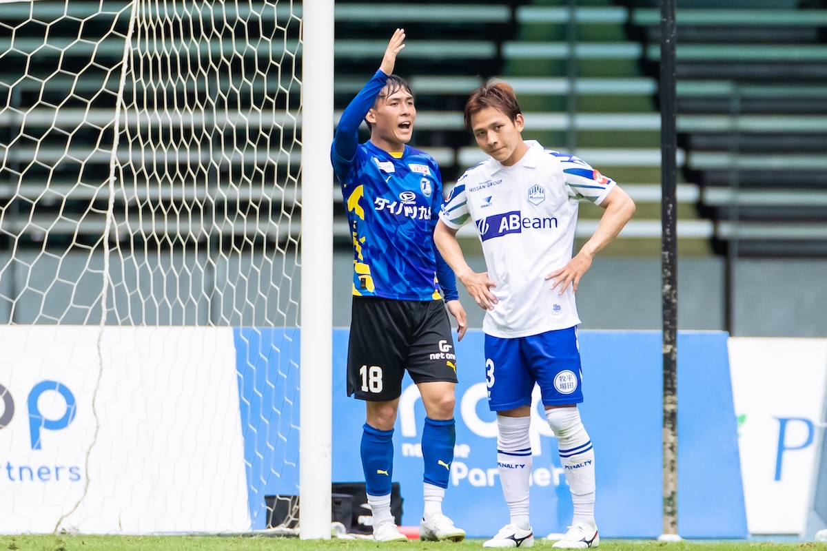 TRINITAofficial's tweet photo. 🔵🟡トリテン 更新情報🐢

／
#トリテン 更新‼️
＼

#闘う言葉 に明治安田J2・J3百年構想リーグ
プレーオフ第2戦
H #モンテディオ山形 戦後の選手コメントを掲載しました✒️

■MF 8 #榊原彗悟 https://t.co/scurhKUOKa

■MF 18 #野嶽惇也 https://t.co/4EweAgQ6oe

■FW 9 #有馬幸太郎 https://t.co/tF4b89sBPk

■DF 30 #戸根一誓 https://t.co/9cIPoTS83c