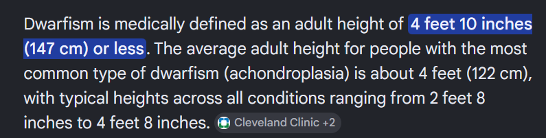 Astro3208's tweet photo. @9ballondors Added information, she is medically considered a dwarf, and this guy is a giant https://t.co/UJ6TOlvVbP