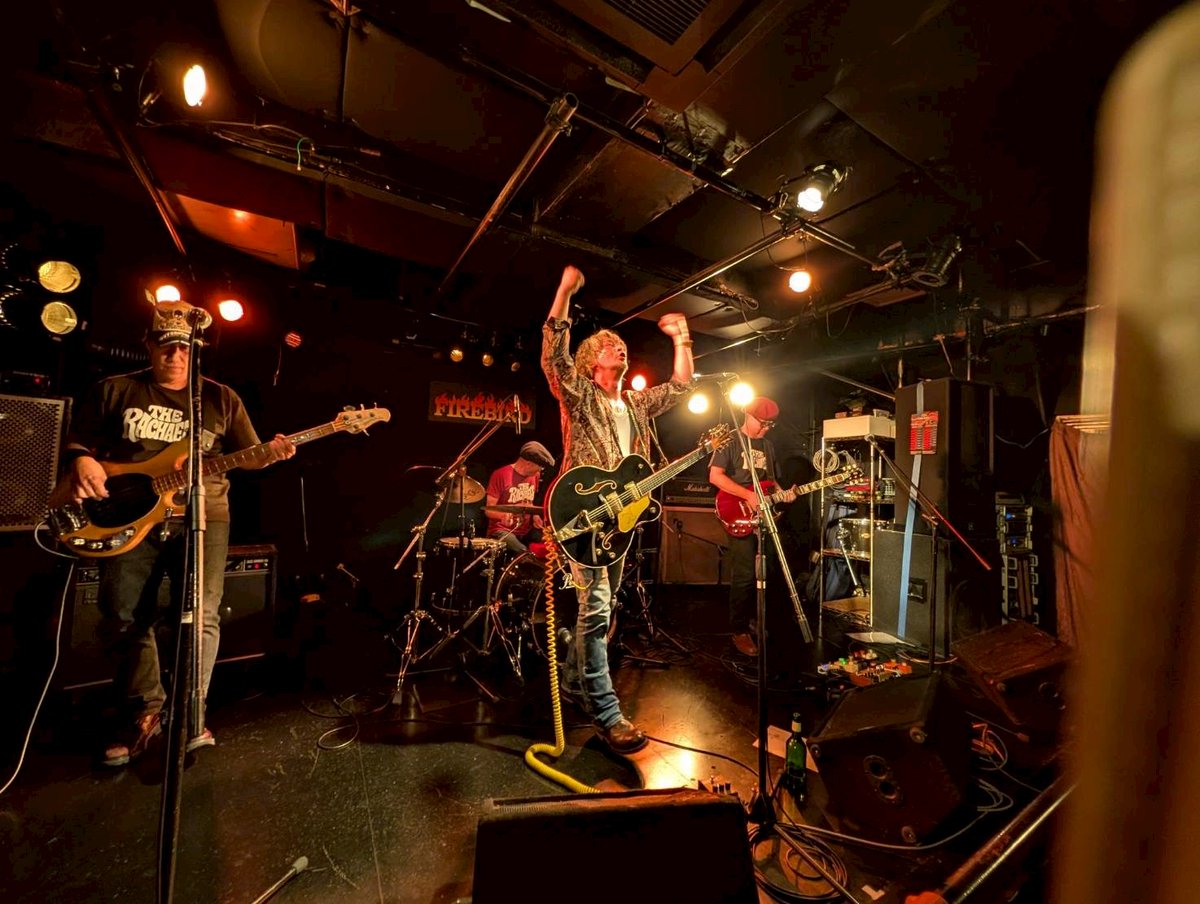 bog_mc's tweet photo. 6/7(sun)
BLACK BIRD FESTIVAL 2026 Day2
ザ・レイチェルズは2年連続で新松戸ファイアーバードでの出演
フェスならではの対バン達に沢山刺激をもらったね！

メルシィ!Rockers!

Next
6/17(wed)八柱SUNLIT BURGER※Aco.set
6/27(sat)千葉ANGA https://t.co/si8s2eLx2l
