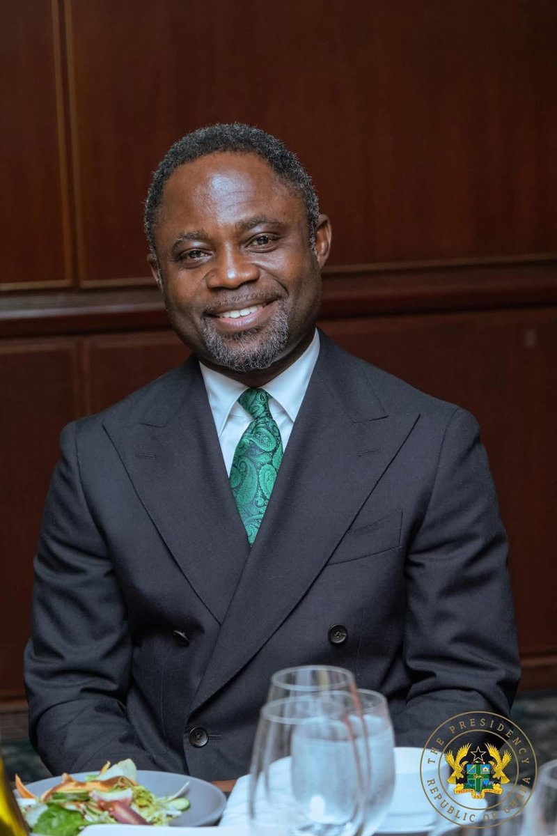 weloveghana042's tweet photo. 🇬🇭He Did the Right Thing, the CEO deserves to be suspended.”

– Kofi Oduro defends Kwabena Mintah Akandoh over the suspension of the Komfo Anokye Teaching Hospital CEO. https://t.co/3pOFpMY6GN