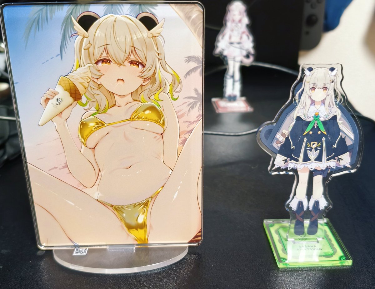 akwt_tt's tweet photo. 激えち金ビキニ天絆ささはアクリルフォトスタンド届いた
サイズ感はちょっと小さめ https://t.co/uOVQDKIcBK