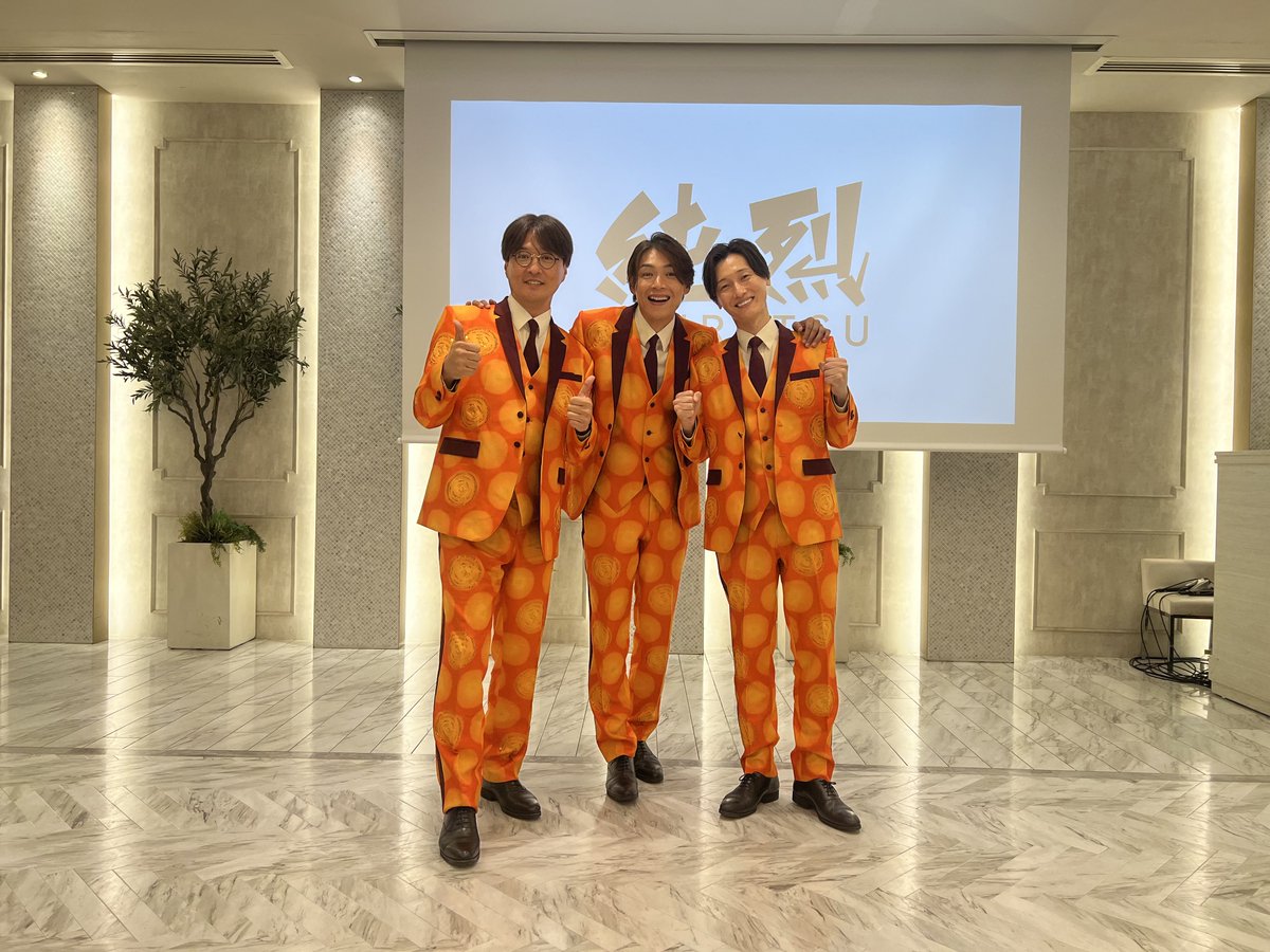 CRcrownland's tweet photo. 赤推しさんたちは

いつか来ることがわかっていた日よね。

わたしも。

寂しいけど悲しくはないです。

今年50歳になるけど、まだ50歳ですから。少し休んだらみんなの前に出てくるって言ってるし、ソロじろうも担当させてもらうつもりです😁

#純烈
#白川裕二郎
#酒井一圭
#後上翔太 https://t.co/6clq8MHltW