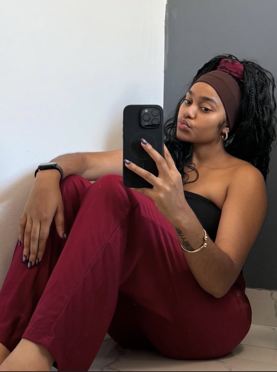 Slindo_Nkosi's tweet photo. May this week be a productive one to everyone.. ✨☺️ https://t.co/NZAFSTzGte
