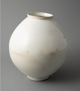 kimseok7's tweet photo. 한국고미술협회가 주최하는 2026 한국고미술페어(KOREA ANTIQUES FAIR)가 6월 11일부터 15일까지 서울 인사동 한국미술관에서 열린다. 전시 공간은 주제를 시각적으로 펼쳐 놓은 특별관과 전국의 고미술 업체가 참여하는 17개 부스로 구성된다. https://t.co/91ZbYd29Bh