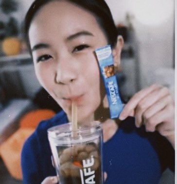 sequerameliora's tweet photo. kung ako sayo @NescafePH, gagawa ako ng endorsements na magkasama ang capkrys, paniguradong tataas net sales nyo, willing magpalpitate para sa capkrys. 

also, survey lang po, para sa isa’t isa po ba sila bumabangon?? 🫠☕️

#KrystalForNescafe
#CapriceForNescafe
#CapKrys
#Nescafe https://t.co/Myy9ERe6np