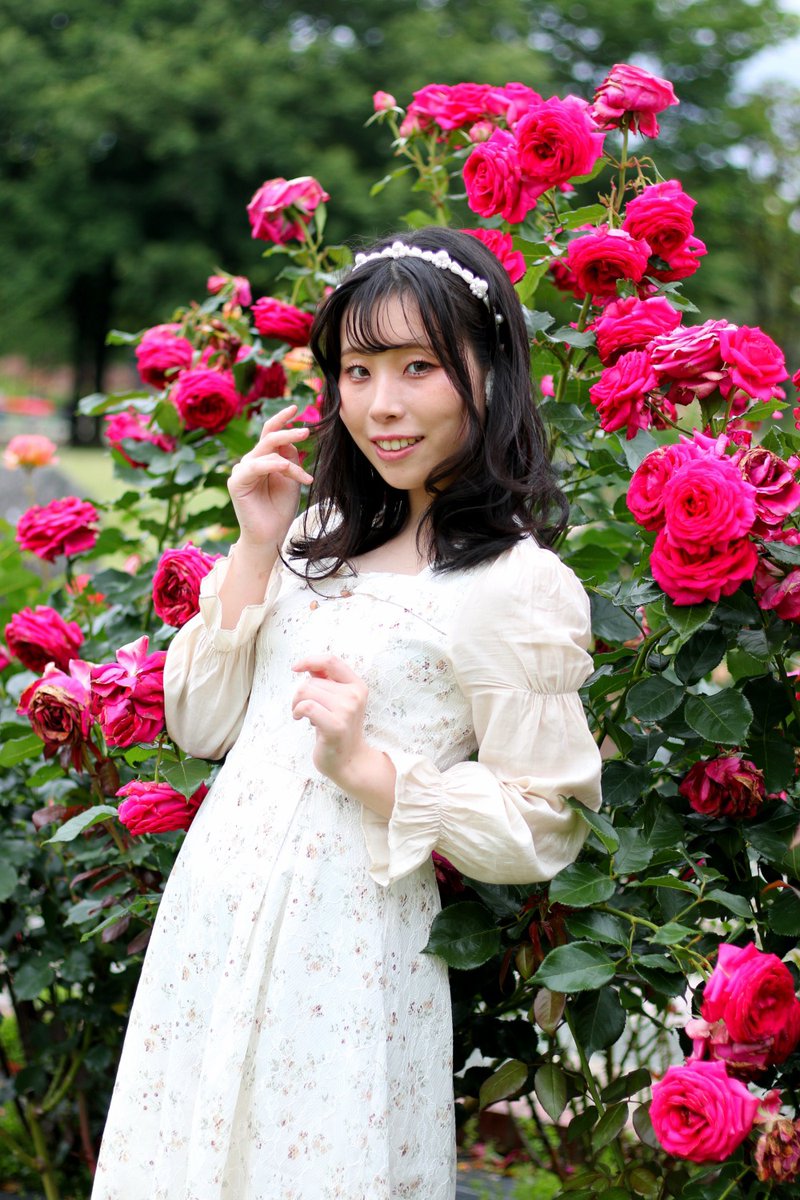 aichinobijin's tweet photo. 2026.5.23 No.039
中村さん交流会

model：伊吹りん さん
@ibuki__rin

#伊吹りん #ブロマイド
#中村さん交流会
#庄内緑地公園
#薔薇 #バラ
#portrait #ポートレート https://t.co/kifXAYbD24