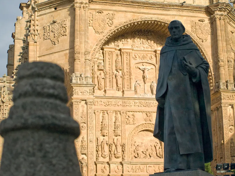 quintanapaz's tweet photo. «Esta es una de las grandes herencias de España: haber unido la acción histórica con la lucidez de la razón moral [...]. Que la voluntad de la mayoría [...] respete aquello que ninguna mayoría puede legítimamente vulnerar».

El papa, contra la tiranía de la mayoría (inmoral). https://t.co/w9wUZ1agQf
