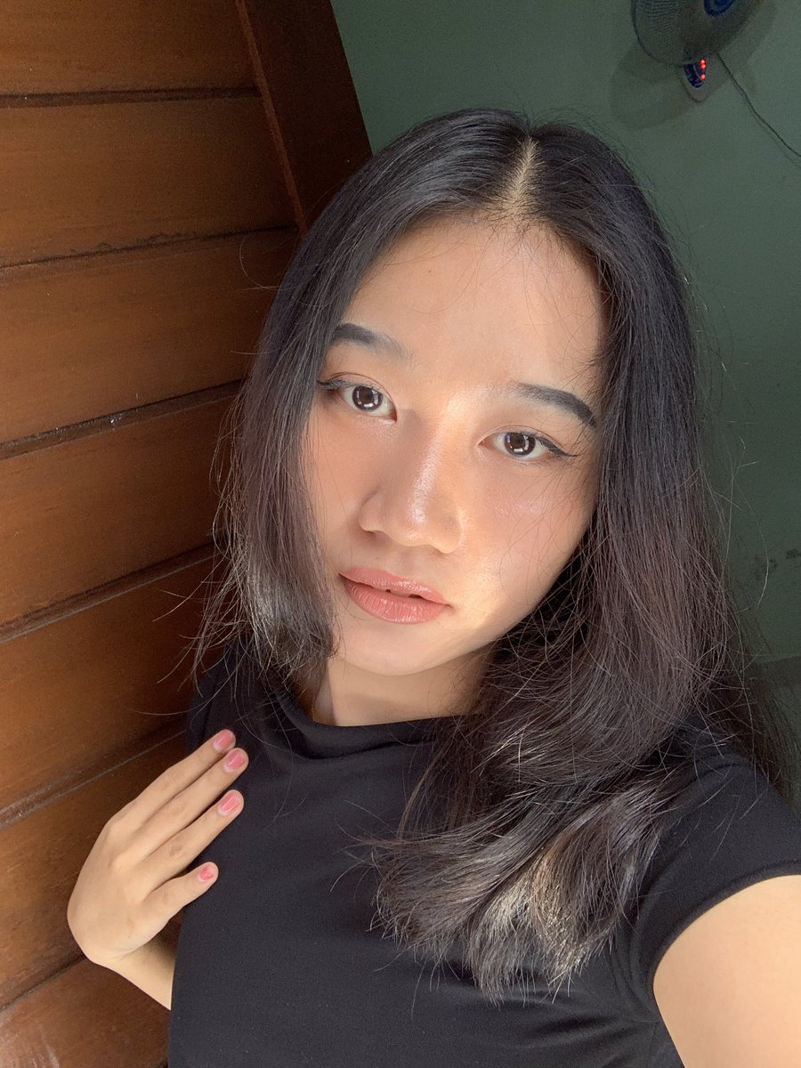 Cesyyuni's tweet photo. Selfie sabtu lalu https://t.co/YyjEZFN6Z2