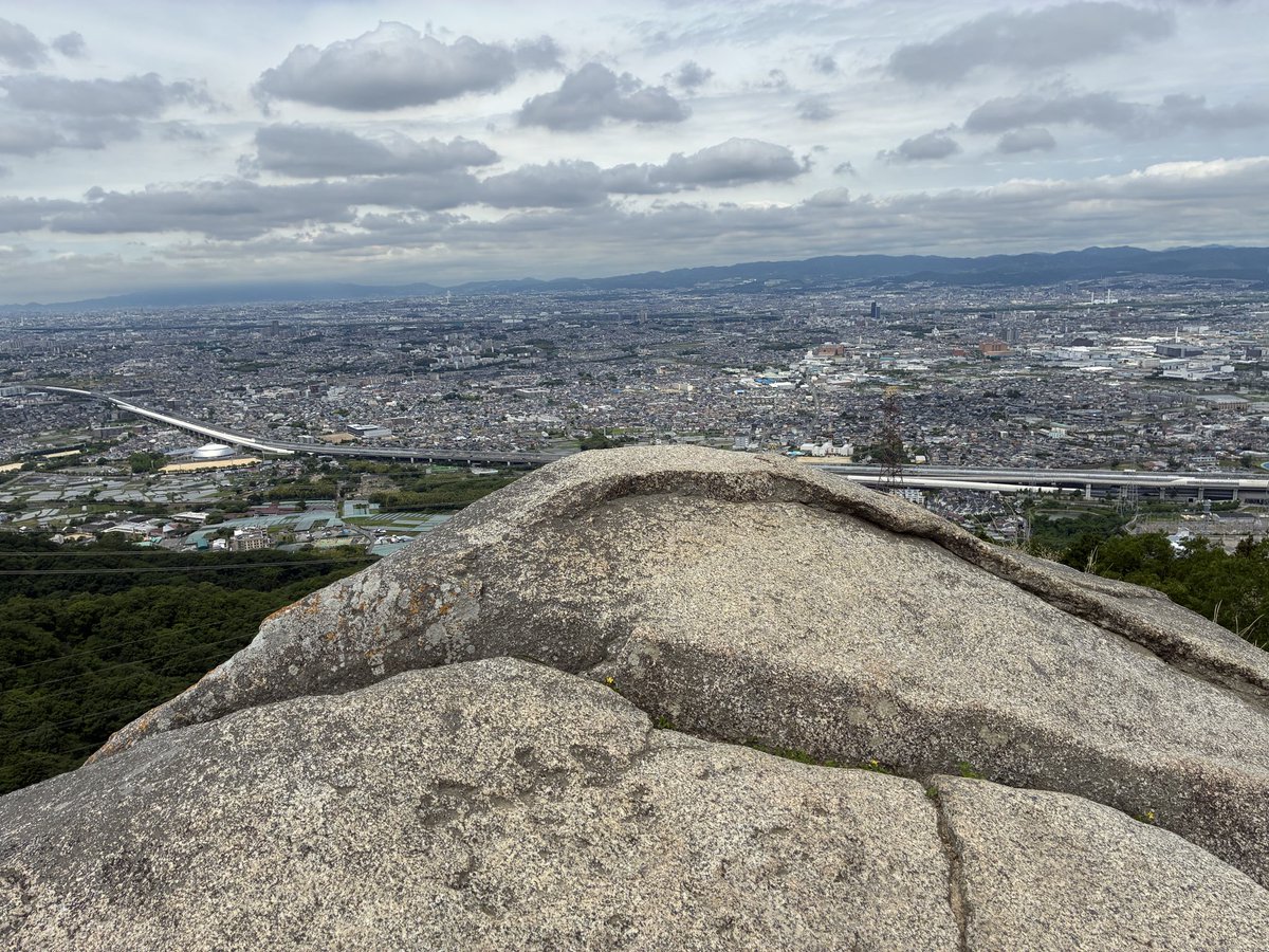 FreeBirdEye's tweet photo. 今日は国見山から #交野山 へ！毎年何度か来てるけど今年は初めて♪ https://t.co/E6SZ6VNVMw