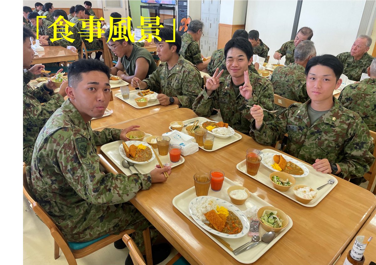 camp_naha's tweet photo. ６月５日（金）の #ミリ飯 は「チキンカツカレー」です！
カレーに卵とチキンを添えたボリューム満点の一品！今や定番となったカレーは食べる前から「今日は何カレー？」と話題になるほど人気ですっ！🍛英気を養い午後も元気にチバリヨ～！
（他メニュー：「海藻サラダ」「フルーツヨーグルト」） https://t.co/mo1zbHIKcV