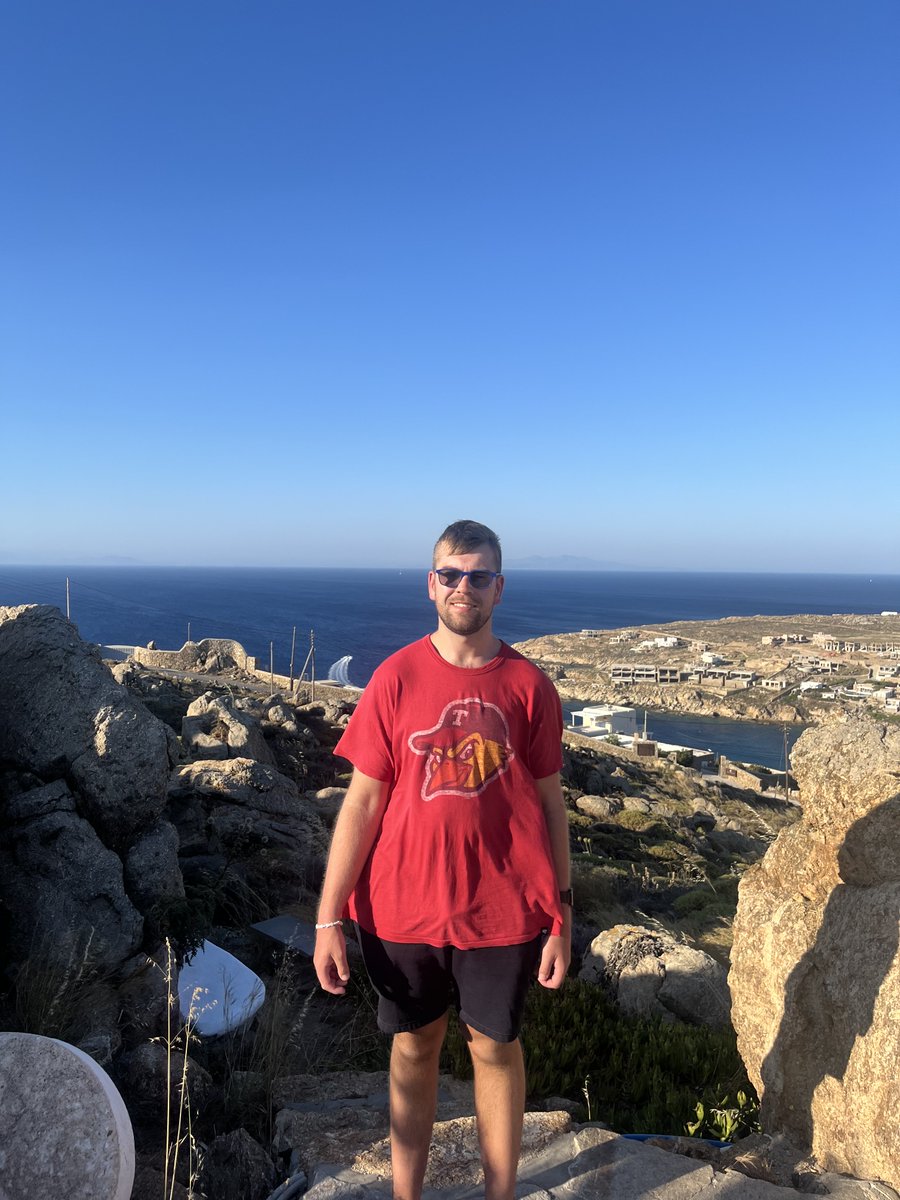 Dinorocker67's tweet photo. Big J’s last morning in Mykonos ❤️🇬🇷 https://t.co/hat8n1snMN