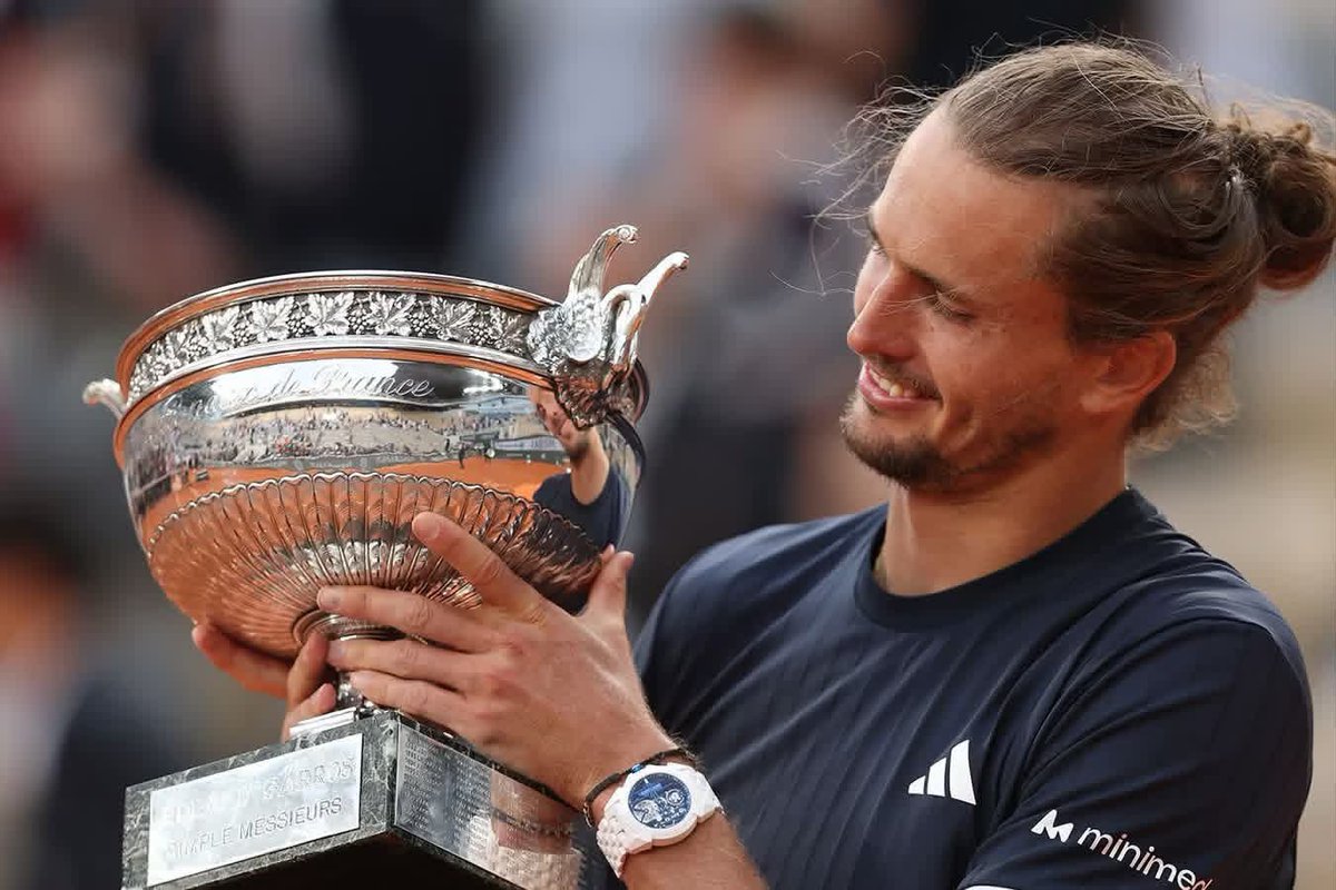 tak_ya_anna's tweet photo. The winners of one of the world’s most prestigious sports tournaments — Roland Garros — became a German player previously accused of domestic violence (the son of Russian emigrants) and a Russian athlete competing under a “neutral” status.

So this is where we are now.

Sports isolation clearly is not working.

And while applying collective responsibility to Zverev would make little sense since he was born in Germany, the entire circus around the so-called “neutrality” of Russian athletes like Andreeva looks completely absurd.

The world keeps saying:
“We kind of see what’s happening… but somehow deal with it yourselves.”

Meanwhile Ukrainian athletes train during war:
under missile attacks,
during blackouts,
in freezing temperatures,
on damaged tennis courts,
while exhausted psychologically and physically.

And at the same time Russian “neutral” athletes continue competing on the world stage almost as if nothing is happening.

This is cynicism at the highest level.

Because neutrality in the face of aggression very quickly turns into normalization.

And when international institutions ignore the reality in which Ukrainian athletes live and survive every day, it becomes not just a sports issue — but a moral one.

It is a denial of basic fairness, dignity, and moral responsibility.

#sport #tennis #war #Ukraine #russia 

@rolandgarros