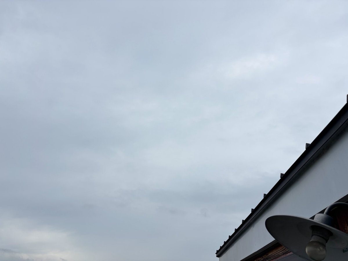 koff_2020's tweet photo. 平日休みの #イマソラ

いろいろ余裕がない生活を整える為にも朝からランニング🏃‍♂️‍➡️してみた。
少しずつ整えていきたい。

#写真撮ってる人と繫がりたい 
#写真好きな人と繋がりたい 
#iPhone越しの私の世界
#iPhonephotography 
#PhotoOfTheDay
#屋上撮影 https://t.co/uG8uBgwXcJ