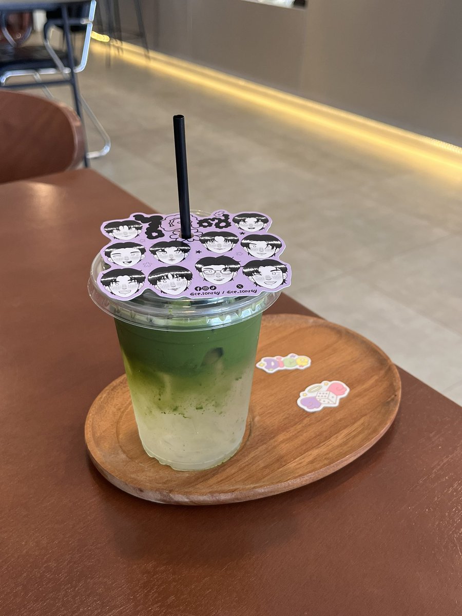tarmthanut's tweet photo. Check in at S’more Cafe Hauhin
มารับน้องๆกัน

#DICEบัสกิ้งประจวบคีรีขันธ์ 
#DICEบัสกิ้งทัวร์ทั่วไทย 
#DICE_SONRAY 
#SONRAYMUSIC https://t.co/cvt07dqfSv