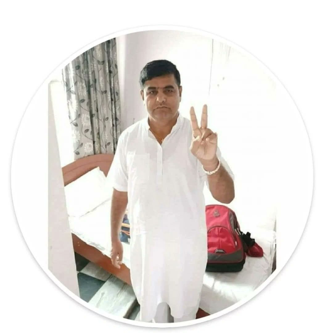 JasolTimes's tweet photo. भरोसा बनाए रखना हम तस्वीरों में नहीं 
तकलीफ़ों में खड़ें मिलेंगें..!

आपके सुख दुख में सदैव साथ रहने के प्रति संकल्पब्ध ....!!

              ❣️💯👍 https://t.co/Uuv6jR1FfS