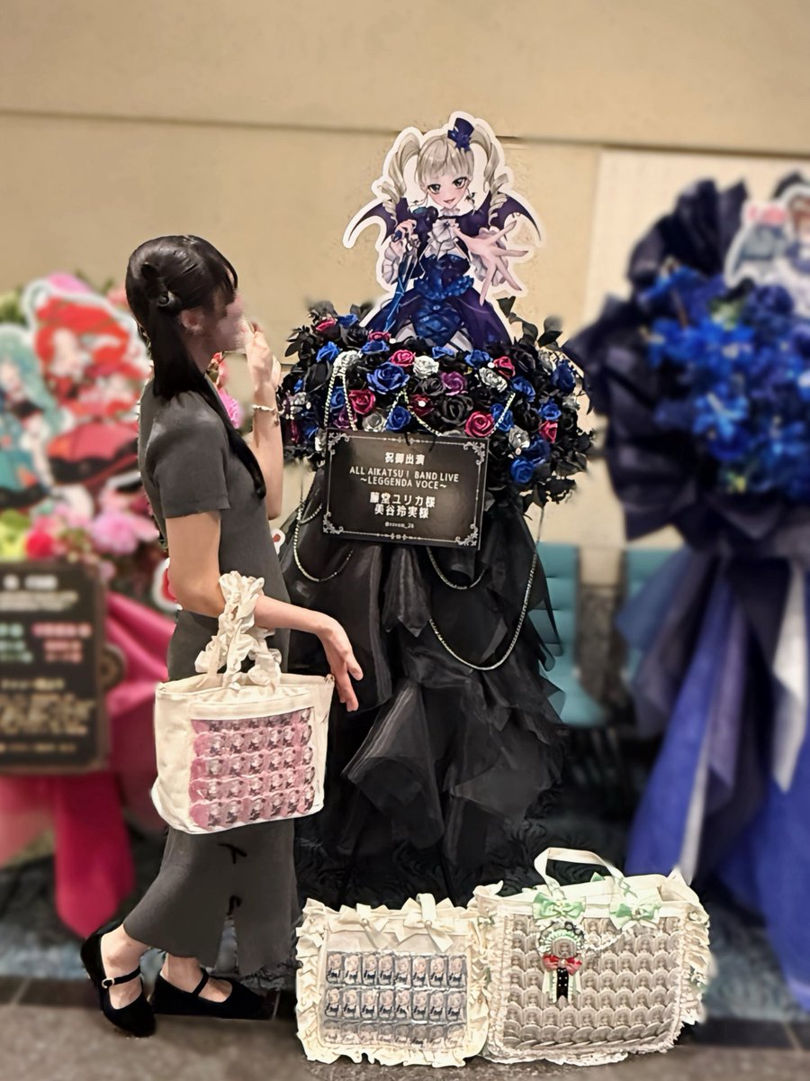 xxvam_26's tweet photo. ALL AIKATSU！ BAND LIVE
 〜LEGGENDA VOCE

藤堂ユリカ様 美谷玲実様
だいすきなおふたりに贈らせていただきました🦇

イラスト @Hawawa___Wa 様

#aikatsu https://t.co/ym69frvunK
