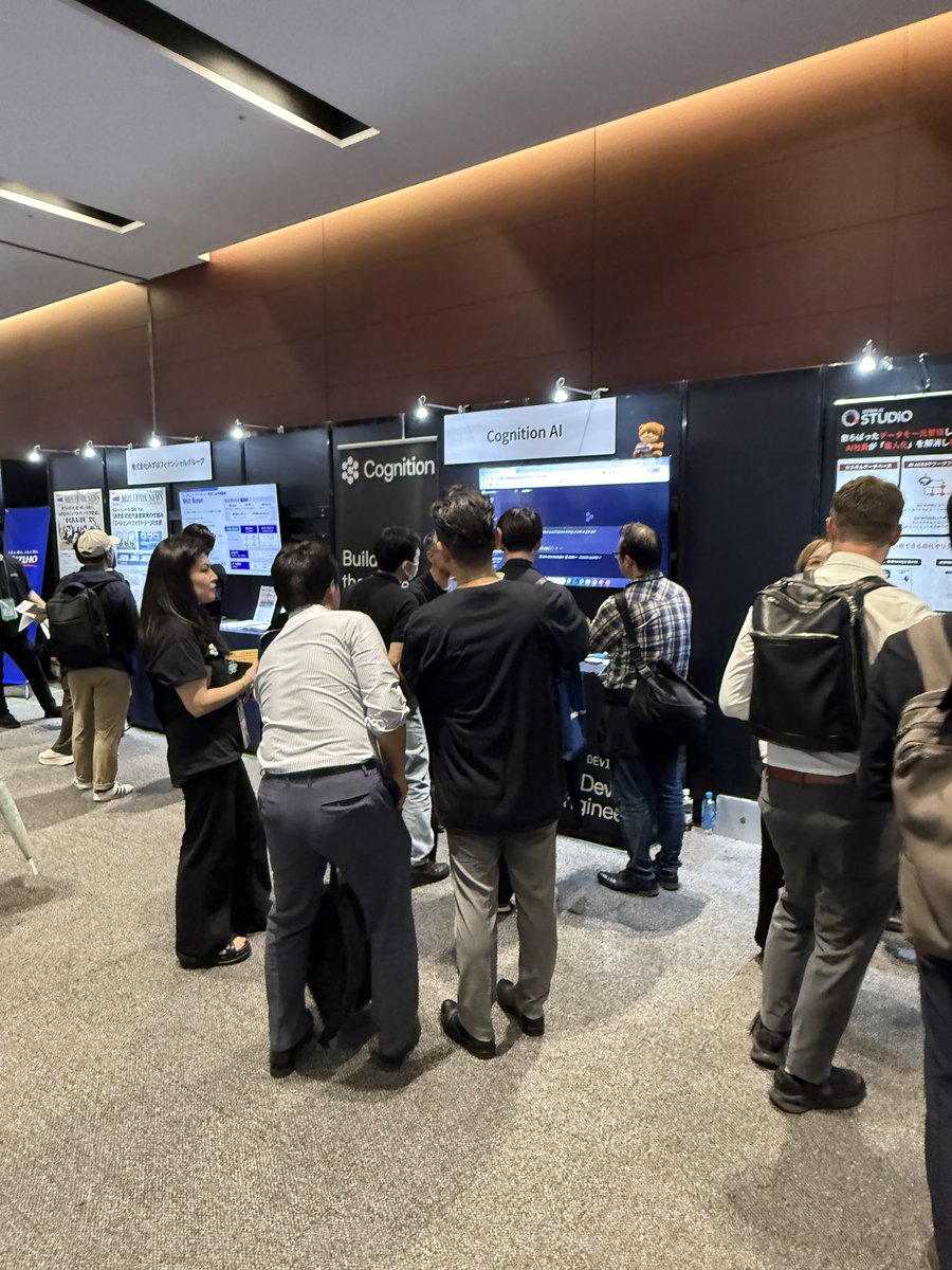 cognition_jp's tweet photo. 本日はAI Engineering Summitにてブース出展およびField CTOシバタの登壇があります。おかげさまでブースも大盛況。Xフォローしていただいてる方にはスペシャルステッカーも用意してますので、お立ち寄りください！
#devinrocks https://t.co/XgAUPshjns