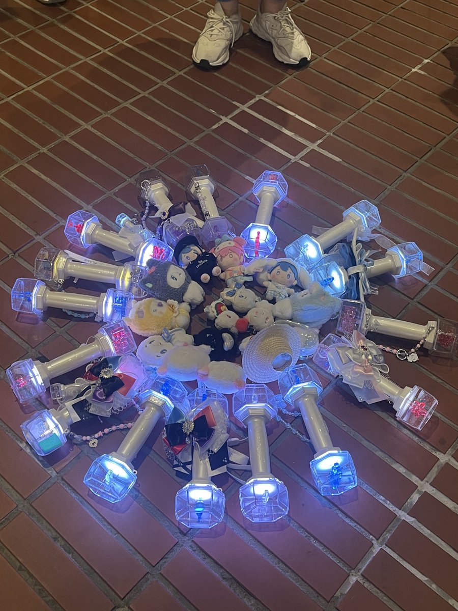 you_tti's tweet photo. 아주 좋군…!💙💜💕❤️🖤 https://t.co/OapCoU7RtJ