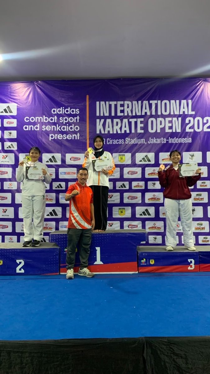 samapta_halbar's tweet photo. Sabet Dua Medali Emas, Polwan Korsabhara Baharkam Polri Harumkan Nama Bangsa di Ajang Karate Internasional 2026 https://t.co/eOlkZWUaJX